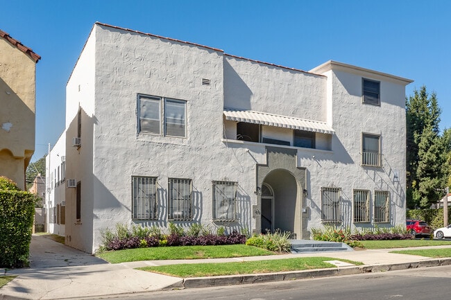 CU2 - 465 N. Curson Ave