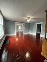 810 Exchange St in Emporia, KS - Foto de edificio - Building Photo