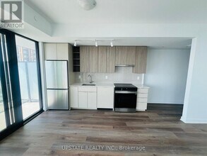2075 Lakeshore Rd. in Burlington, ON - Building Photo - Building Photo