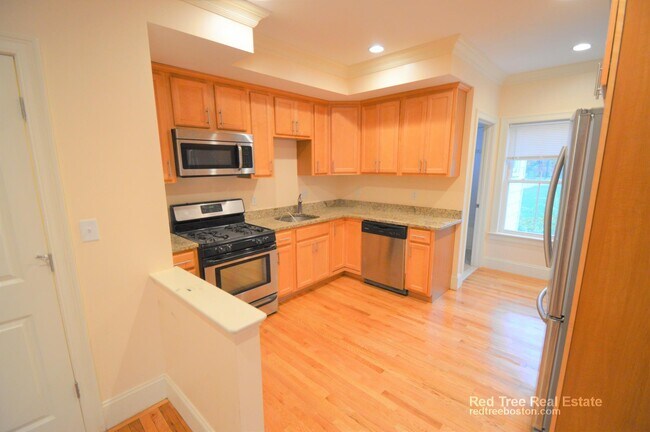 25 Lothrop St in Boston, MA - Building Photo - Building Photo