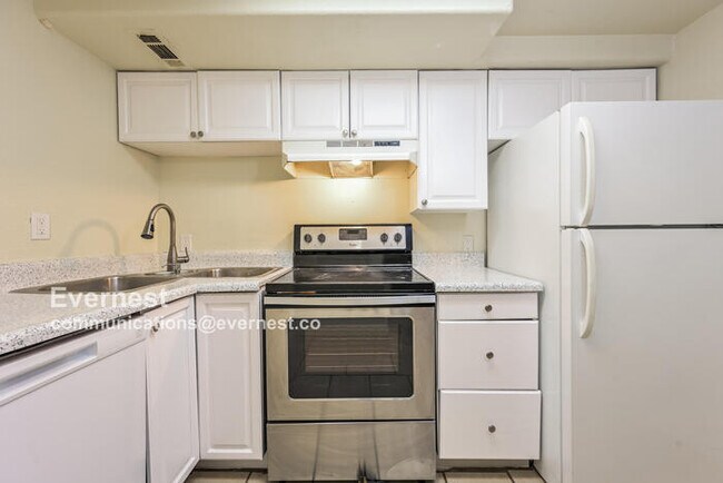 2513 S Broadway in Denver, CO - Building Photo - Building Photo