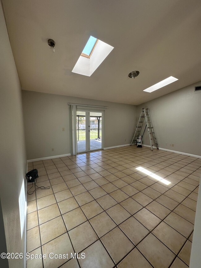 1100 Ipswich St NW in Palm Bay, FL - Building Photo - Building Photo