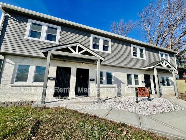 4044 The Paseo in Kansas City, MO - Building Photo - Building Photo