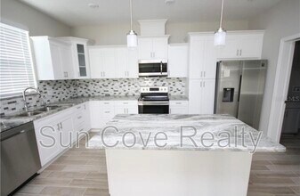 4029 Forecast Dr in Brandon, FL - Building Photo - Building Photo