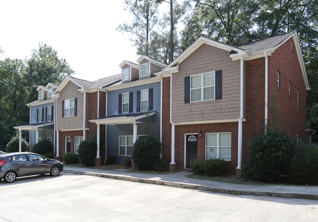 Ivy Place Condominiums in Carrollton, GA - Building Photo - Building Photo