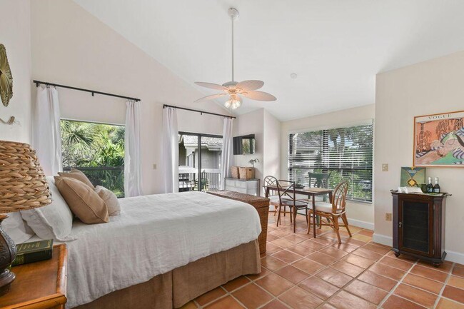 property at 11863 Wimbledon Cir