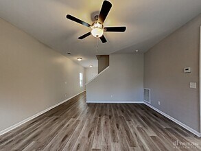 15 Oakbrook Dr in Cartersville, GA - Building Photo - Building Photo