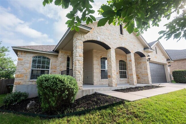 102 Craig Parry Cove in Round Rock, TX - Building Photo - Building Photo
