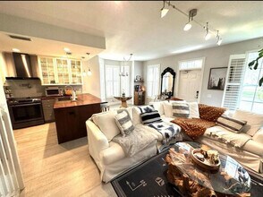 262 Iris Dr in Jupiter, FL - Building Photo - Building Photo