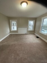 38 Union St in Camillus, NY - Building Photo - Building Photo