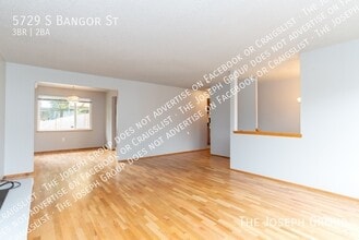 5729 S Bangor St in Seattle, WA - Building Photo - Building Photo