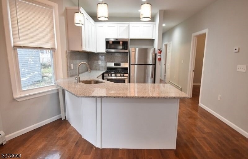 83 Arsdale Terrace-Unit -1 in East Orange, NJ - Building Photo