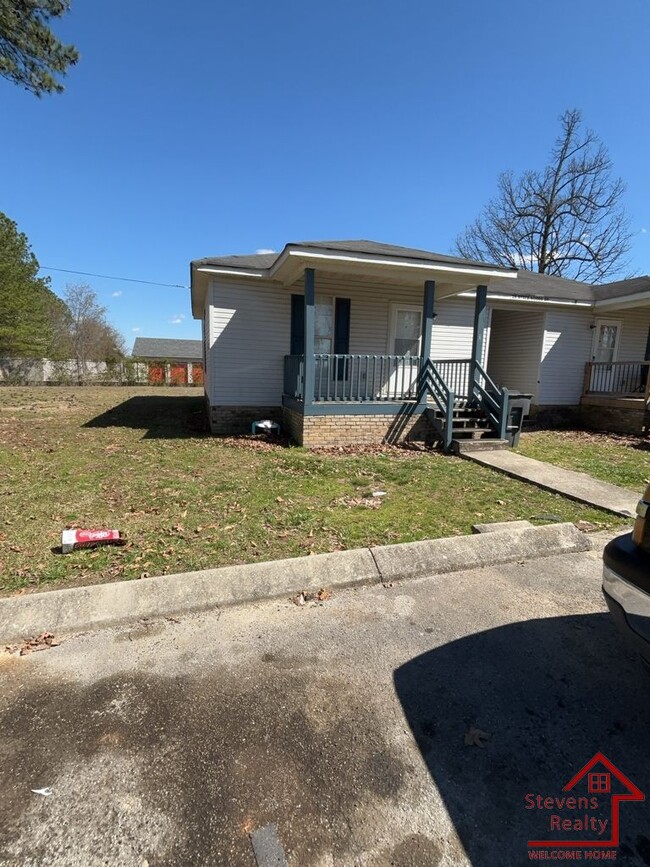 28 Bybee Woods Dr in McMinnville, TN - Building Photo - Building Photo