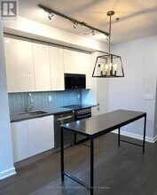 8 Dovercourt Rd in Toronto, ON - Building Photo - Building Photo