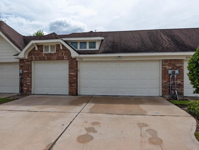 property at 3334 Spring Landing Ln