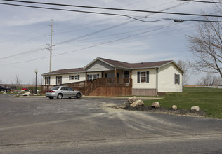 Camelot Village in Streetsboro, OH - Building Photo - Building Photo