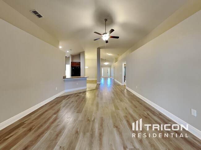 1811 Galloway Terrace in Winter Haven, FL - Foto de edificio - Building Photo