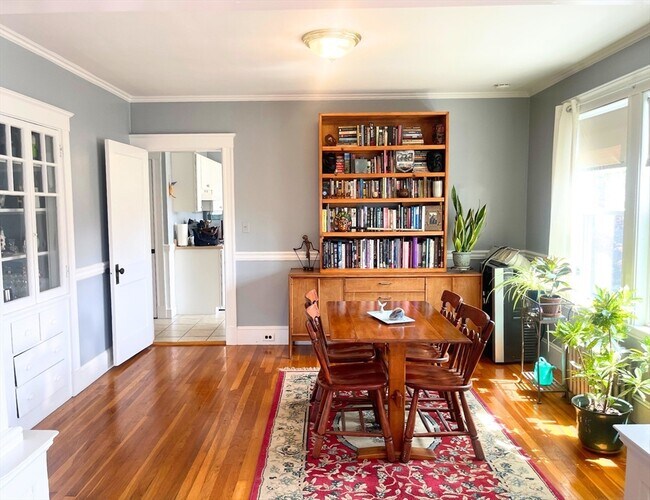 174 Ocean Ave W