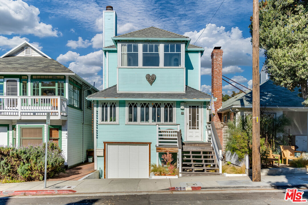 145 Hart Ave in Santa Monica, CA - Building Photo