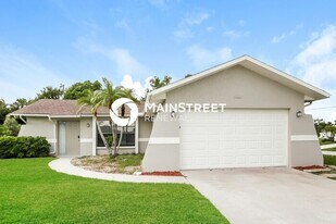 122 NE 20th Pl in Cape Coral, FL - Building Photo