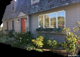 84 Waterside Ln in Clinton, CT - Building Photo - Building Photo