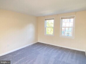 6731 W Wakefield Dr in Alexandria, VA - Building Photo - Building Photo