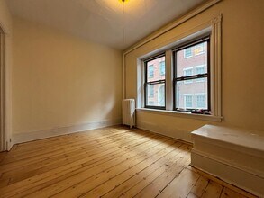 53 Joy St, Unit 1 in Boston, MA - Foto de edificio - Building Photo