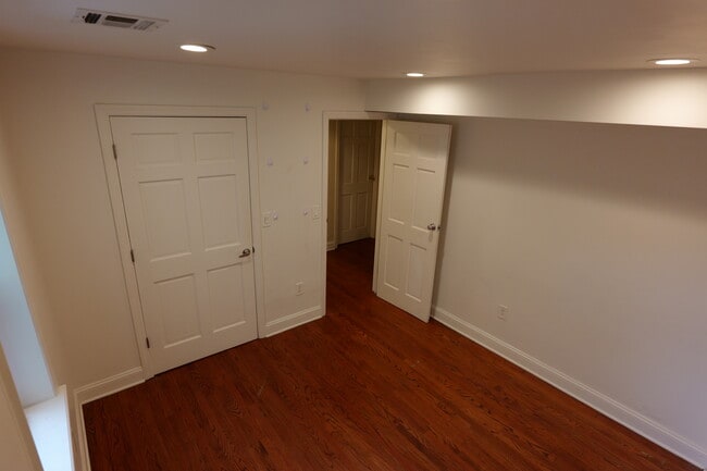 245 Ferry St, Unit 243 C in Newark, NJ - Building Photo - Building Photo
