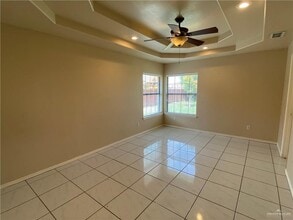 17 Truman St in Alton, TX - Building Photo - Building Photo