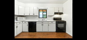 3116 Pocahontas Rd in Cedar Falls, IA - Building Photo