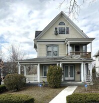 104 Howard Ave in New Haven, CT - Building Photo