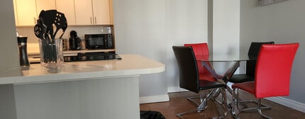 1033-1012 12 Ave SW in Calgary, AB - Building Photo - Building Photo