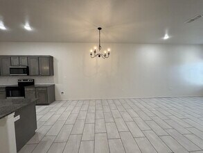 5834 Virginia Ave in Lubbock, TX - Foto de edificio - Building Photo