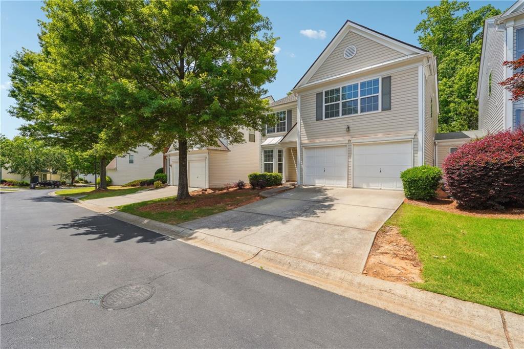 916 Wendlebury Ct in Alpharetta, GA - Building Photo