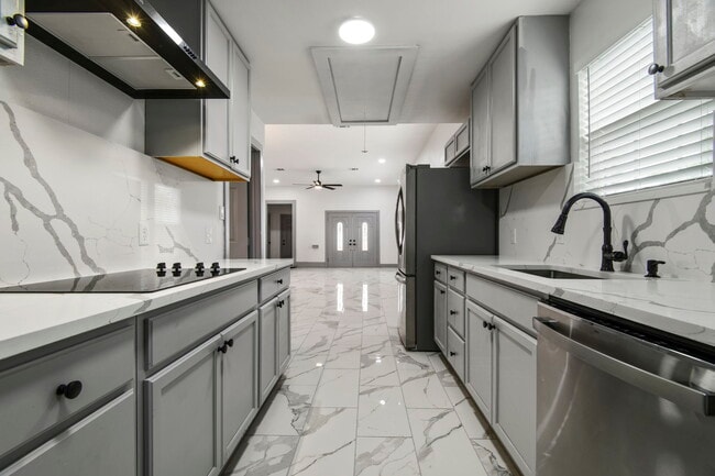 property at 23726 Summer Pine Dr
