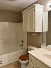 5109-5111 Galloping Way, Unit 5113 in Texarkana, TX - Building Photo - Building Photo