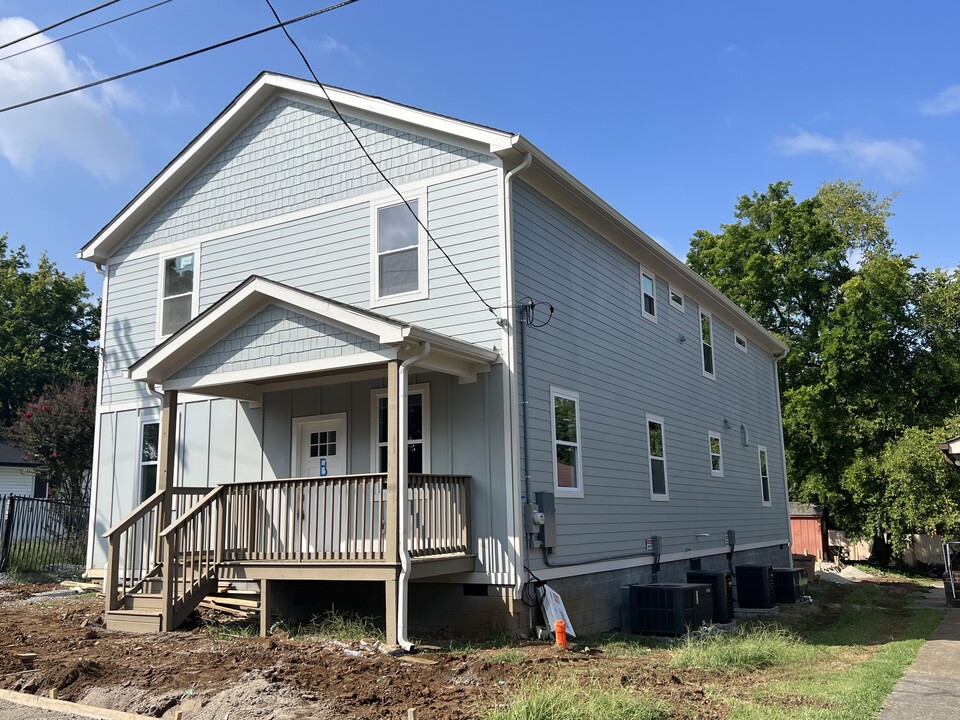 907 30th Ave N, Unit A in Nashville, TN - Building Photo