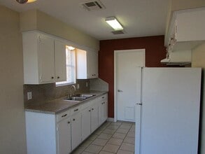 1322 Kappa St in Pasadena, TX - Building Photo - Building Photo