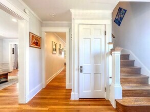 35 Reedsdale Rd in Milton, MA - Building Photo - Building Photo