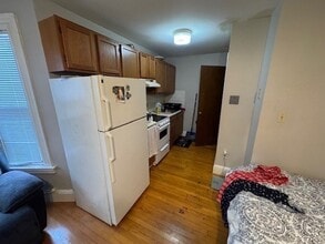 57 Pleasant St in Woburn, MA - Building Photo - Building Photo