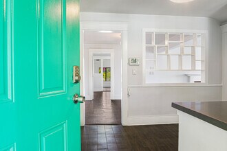 1100 Coronado Ter, Unit 1104 in Los Angeles, CA - Foto de edificio - Building Photo