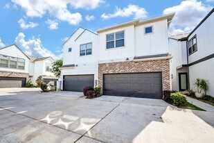 1106 Fuschia Rd in Houston, TX - Building Photo