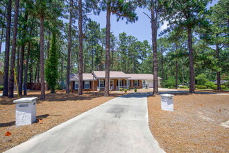 187 Skyline Manor Rd in Southern Pines, NC - Building Photo - Building Photo