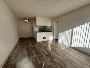 6176 Beadnell Way in San Diego, CA - Building Photo - Building Photo