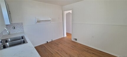 3553 Sherwood Ave in Niagara Falls, NY - Building Photo - Building Photo