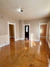 207 E Burleigh St in Milwaukee, WI - Building Photo - Building Photo