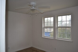 317 Pleasant St in Hinesville, GA - Building Photo - Building Photo