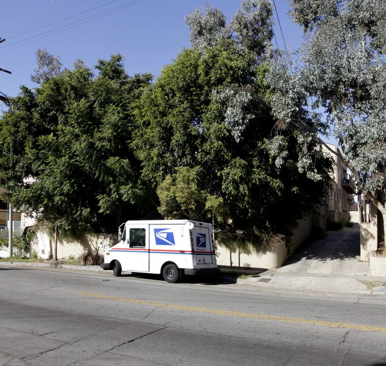 3951-3953 3/4 Melrose Ave in Los Angeles, CA - Building Photo