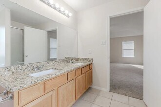 5828 Pebble Ridge Dr in McKinney, TX - Foto de edificio - Building Photo