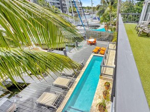 320 Hendricks Isle in Fort Lauderdale, FL - Building Photo - Building Photo